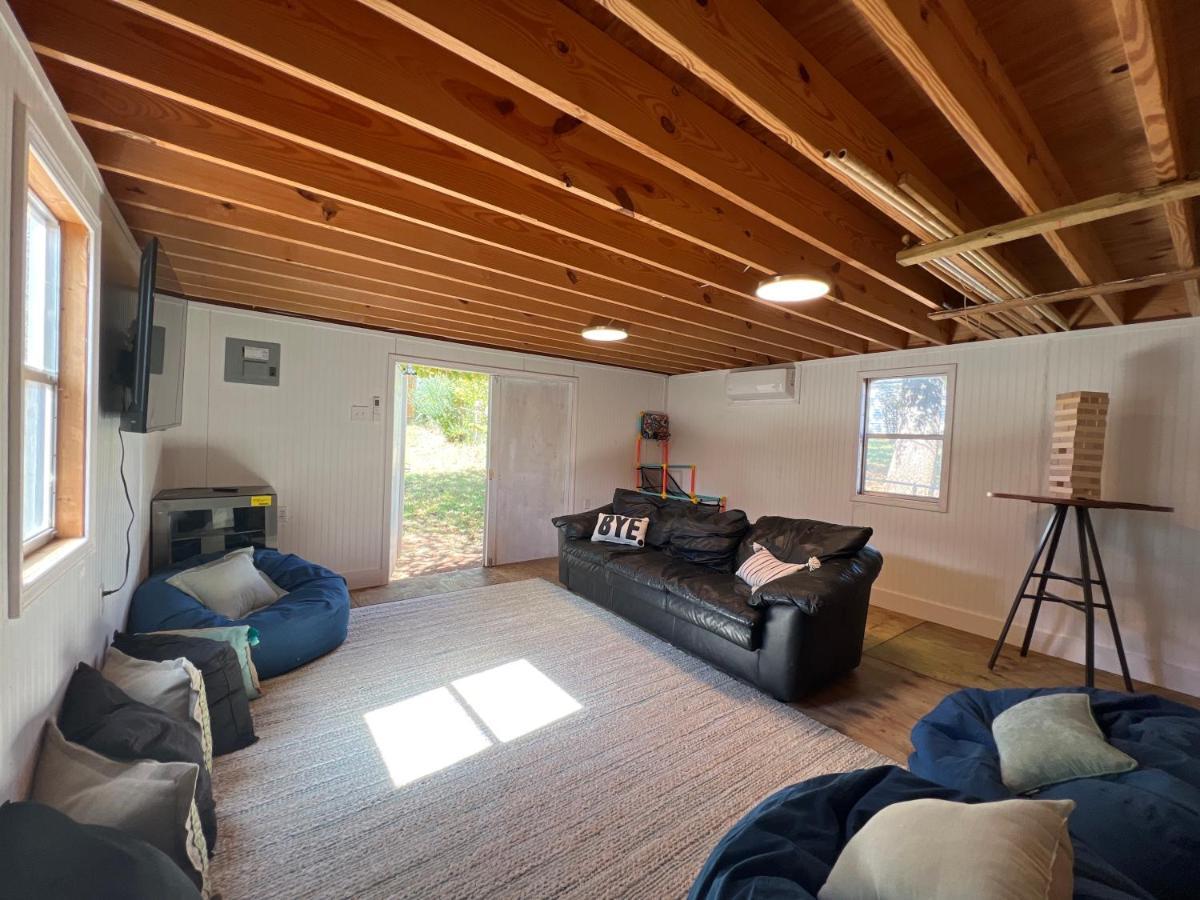 5Br 4B Huge Space With 2 Level Game Barn グリーンビル エクステリア 写真