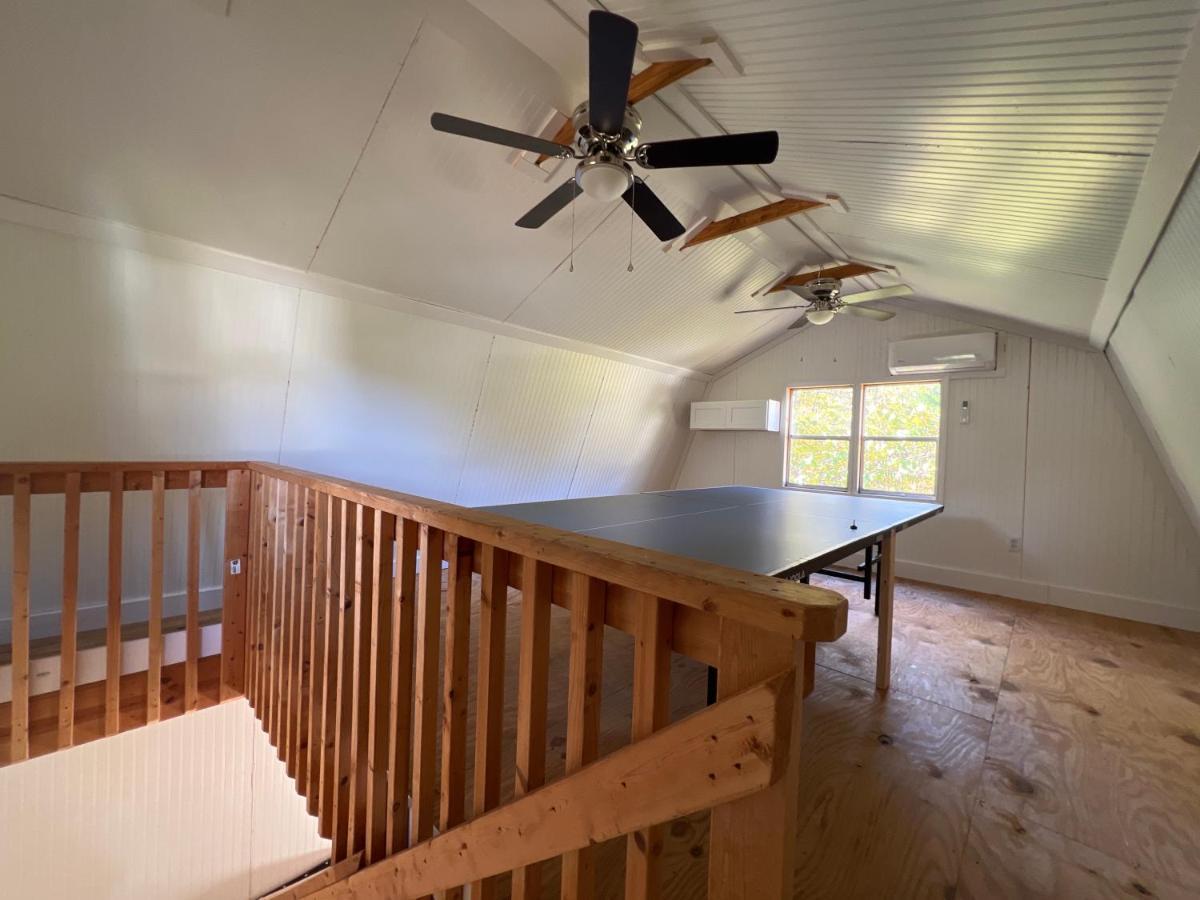 5Br 4B Huge Space With 2 Level Game Barn グリーンビル エクステリア 写真